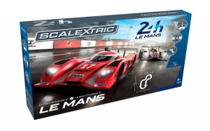 Machete auto Diecast - Pista masinute Le Mans Scalextric 5m traseu masinute Le Mans Prototype 17 si 21