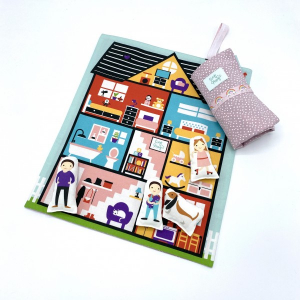 Arte si indemanare - Set joaca portabil Tiny Magic casuta papusii cu 5 personaje incluse