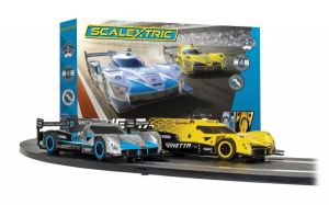 Machete auto Diecast - Set pista si masinute Scalextric Ginetta Racers traseu pista 484 cm